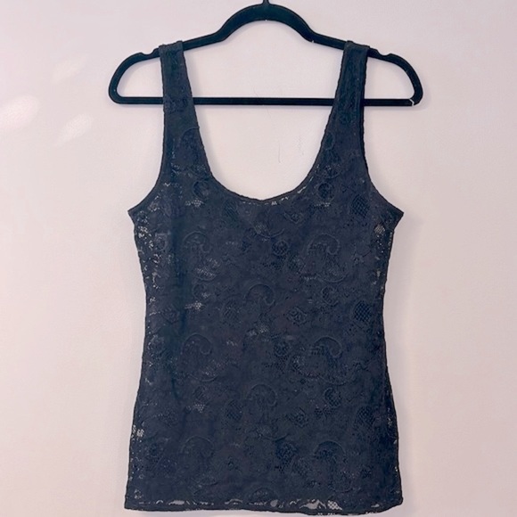 Aritzia Tops - Aritzia Talula lace camisole